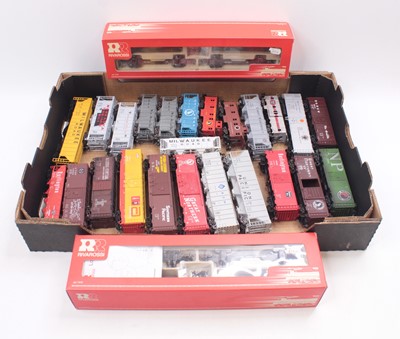 Lot 659 - One tray containing various HO gauge wagons to...