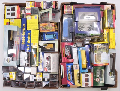 Lot 939 - Two trays containing various 1:76 scale...
