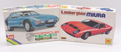 Lot 714 - L.S 1.24 scale plastic kits, C610 Porsche 924S...