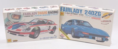 Lot 716 - Otaki 1.24 scale plastic kits, OT3140 Datsun...