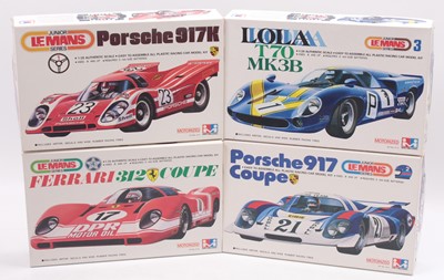 Lot 720 - Mitsuwa 1.28 scale plastic kits 1969-72 Le...