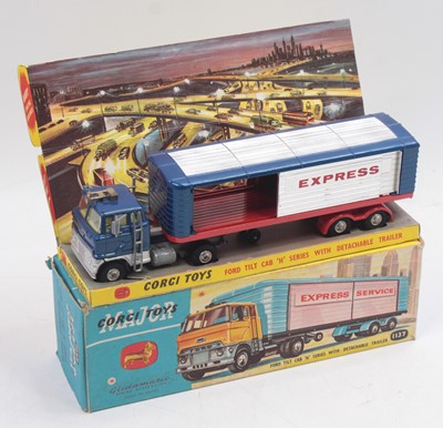 Lot 1264 - Corgi Toys No. 1137 Ford Express Service...