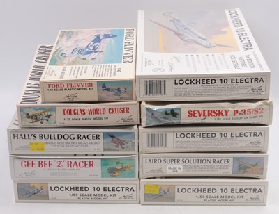 Lot 850 - One tray containing various scale plastic kits...