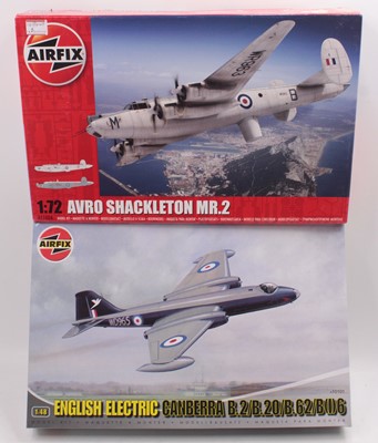 Lot 848 - Two Airfix kits to include a 1/72 scale Avro...