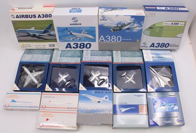 Lot 881 - One tray of 15 various diecast aircraft to...