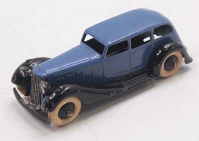 Lot 1082 - Dinky Toys, 36a Armstrong Siddeley - blue body,...