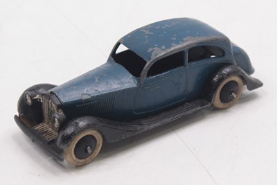 Lot 1086 - Dinky 30b Pre-war Rolls Royce - Saxe blue body,...