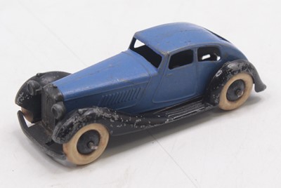 Lot 1100 - Dinky No.36d Rover - blue, black 1948-1950...