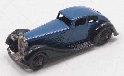 Lot 1101 - Dinky Toys 36d Rover - dark blue with black...