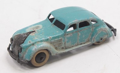 Lot 1111 - Dinky No.30a Chrysler Airflow Saloon -...