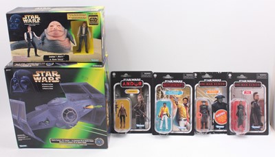 Lot 1424 - Kenner Star Wars Power of the Force group of...