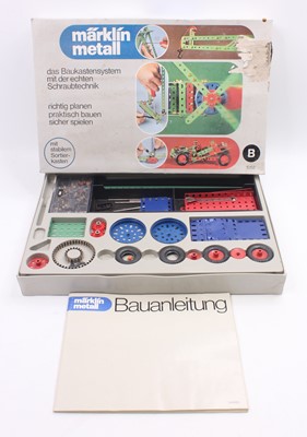 Lot 1665 - A Marklin 1052 Meccano style construction...