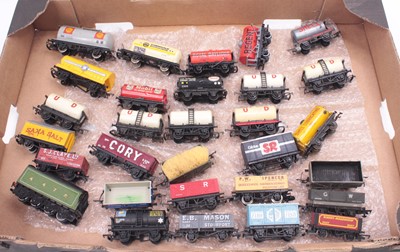 Lot 459 - Three trays containing a quantity of Airfix...