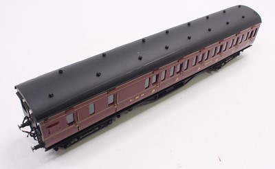 Lot 174 - 0 gauge finescale kit-built LMS autocoach in...