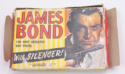 Lot 1309 - A Lonestar empty box for the 100 shot repeater...