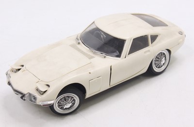 Lot 1444 - An Imai 1/16 scale plastic kit built model of...