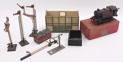 Lot 113 - Hornby re-painted No.40 tank loco, housed in...
