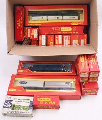 Lot 491 - Box of Triang/Hornby rolling stock: R758 Hymek...