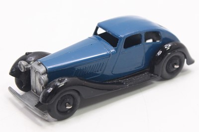 Lot 1134 - Dinky Toys, 36D Rover, comprising blue body...