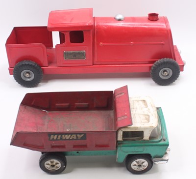 Lot 2007 - Triang mid 20th centry Lines bros group of two...