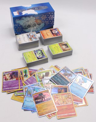 Lot 1381 - Pokemon ETB containing 400 various common and...