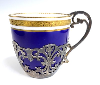 Lot 2025 - A cased Royal Worcester porcelain six-place...