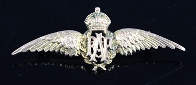 Lot 3245 - A large collection of assorted sweetheart...