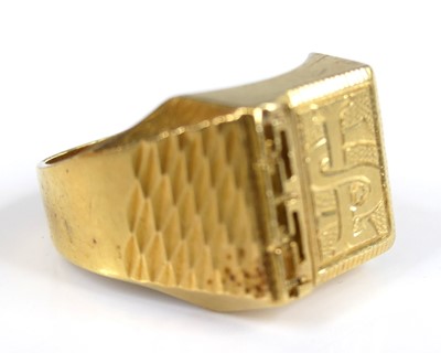 Lot 2545 - A continental 18ct gold gent's signet ring,...