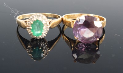 Lot 278 - A yellow metal mystic topaz set dress ring,...