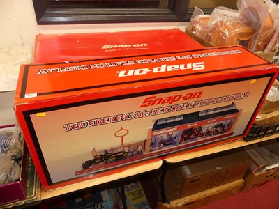 Lot 1558 - A Snap-On 1:24 scale group of two sets, to...