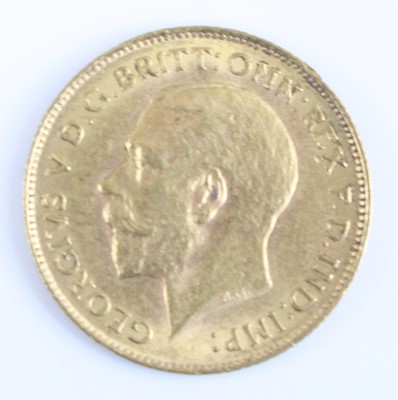 Lot 2239 - Great Britain, 1913 gold half sovereign,...