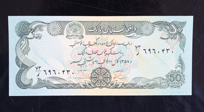 Lot 2262 - World, a large collection of banknotes to...