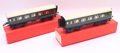 Lot 247 - Two Middleton Products 0 gauge Hornby style...