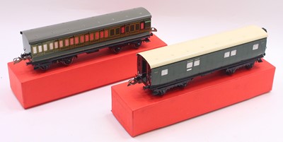 Lot 249 - Two Middleton Products 0 gauge Hornby style...