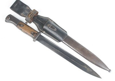 Lot 3027 - A German Model 1884/98 Mauser bayonet, the...