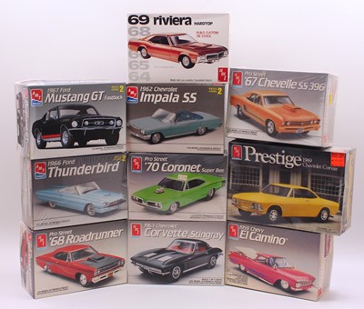 Lot 602 - Ten various boxed AMT ERTL 1/25 scale plastic...
