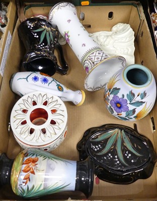 Lot 75 - A collection of ceramics to include a Gouda...