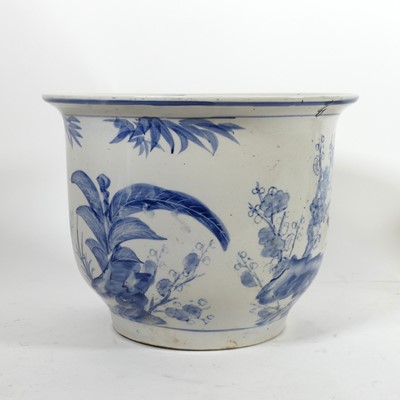 Lot 20 - A Chinese porcelain jardiniere, blue and white...