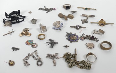Lot 194 - An early 20th century white metal and...