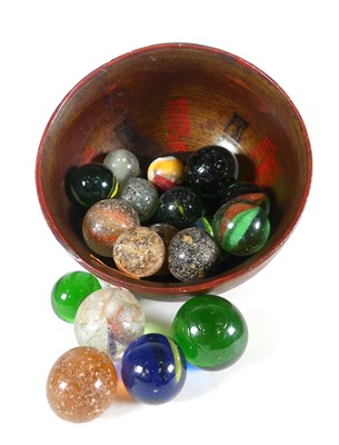 Lot 197 - A collection of assorted glass marbles, the...