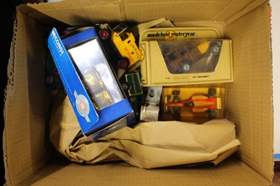 Lot 1530 - Collection of mixed loose and boxe diecast to...