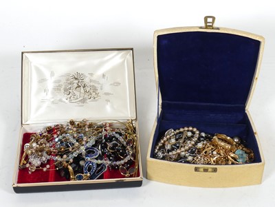 Lot 217 - Two small boxes of costume jewellery to...