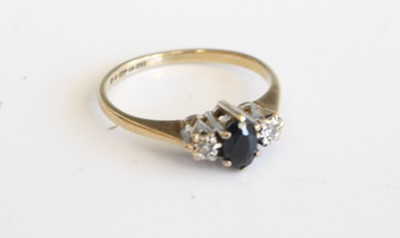 Lot 280 - A 9ct gold sapphire and diamond point set...