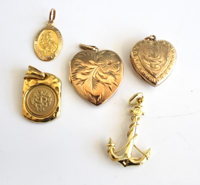 Lot 304 - A modern continental 14ct yellow gold pendant,...