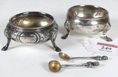 Lot 249 - A George III silver open salt of squat...