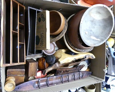 Lot 509 - A collection of treen, to include turned...