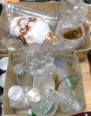 Lot 513 - A collection of glass, to include cut glass...