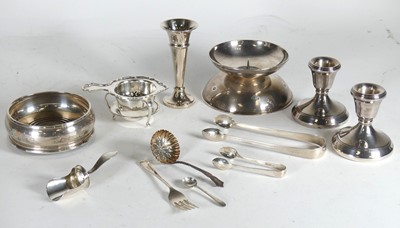 Lot 274 - A collection of miscellaneous items to include...