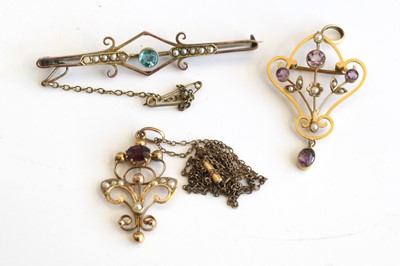 Lot 336 - An Edwardian 9ct gold amethyst and seed pearl...