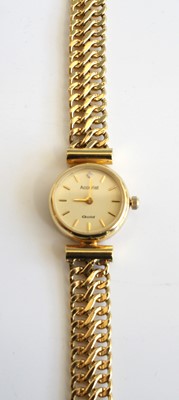 Lot 351 - A lady's modern Accurist 9ct gold cased quartz...